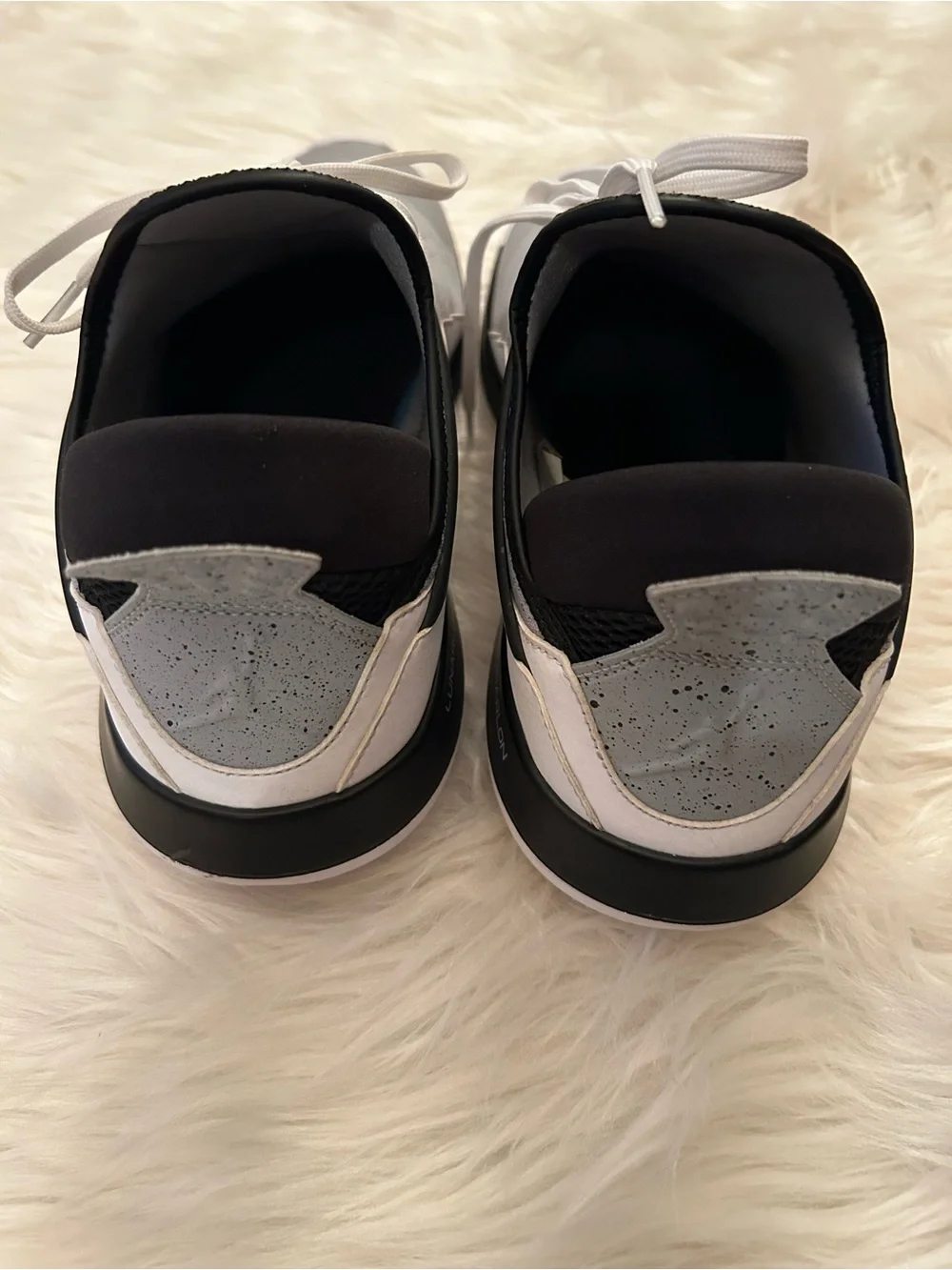 Jordan Men's Grey and Black Speckled Sneakers